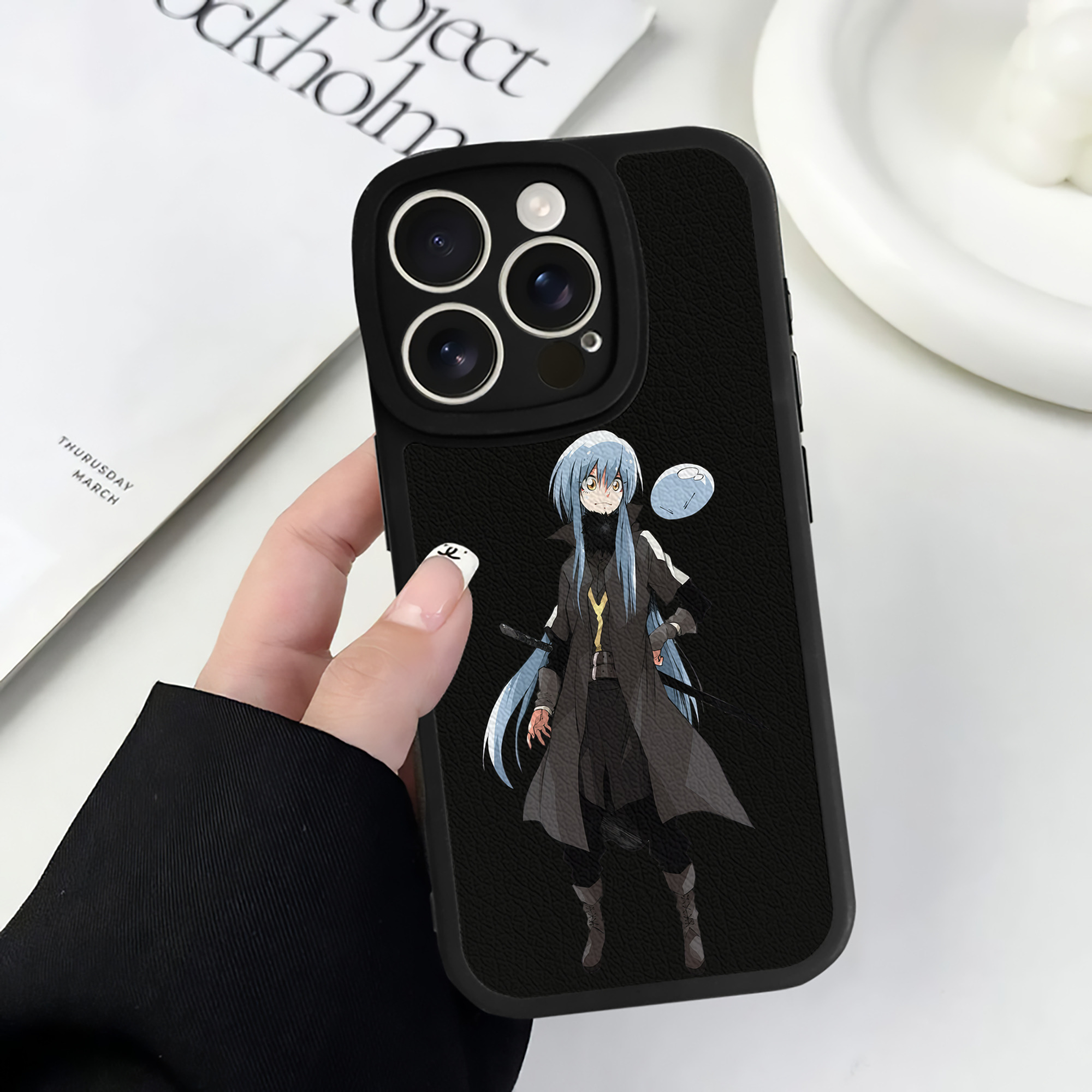（画像用） 転スラ Regarding Reincarnated to Slime 【iPhone 16シリーズ対応】シリコンスマホケース（レザー調） 材質：シリコン